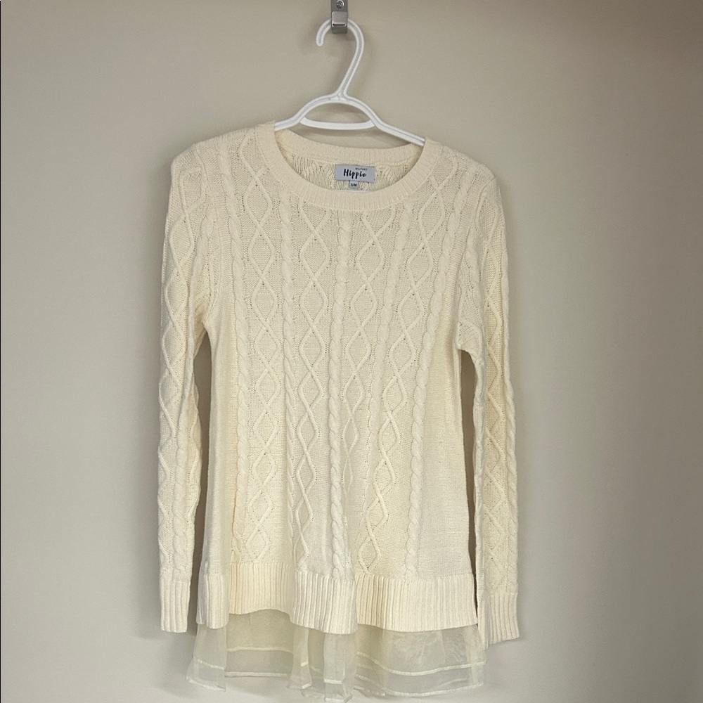 Elegant Ivory Cable Knit Sweater